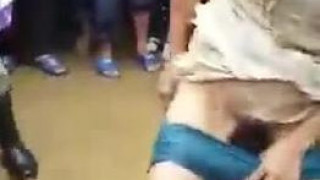 这个时候只能呵呵了…… 这个时候只能呵呵了……