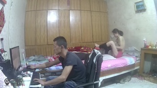 妻子一直脫這男的就是不為所動!網友一看「真相」卻直流淚大力同情:老兄辛苦了!! 妻子一直脫這男的就是不為所動!網友一看「真相」卻直流淚大力同情:老兄辛苦了!!