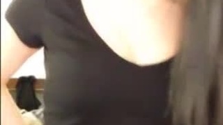 正妹的鮑魚跟臉一樣美!粉嫩又水的樣子讓我好想一舉進攻:還要邊抓奶才爽4 正妹的鮑魚跟臉一樣美!粉嫩又水的樣子讓我好想一舉進攻:還要邊抓奶才爽4