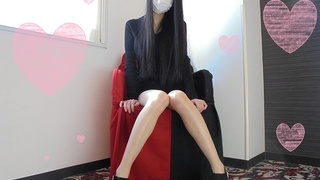 【初体験！】奇跡のEカップ神乳SS級美女まさかの初挿入「おちんぽ欲しいぃ♥」スレンダー美くびれ＆美脚を窓から見せつけクリ摘まみながら淫語連呼し膣内ピストン【モザ無】おまけ写真集有 FC2-PPV 685333 - 2