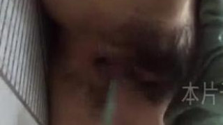 哥哥~我也會潮吹囉!可愛妹妹把失禁當高潮~特地接起來給人家看(有影)
