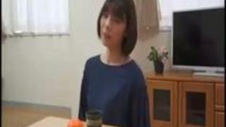 炬燵の中は無法地帯?悪戯しまくれる冬だけの楽しみ!! - 1