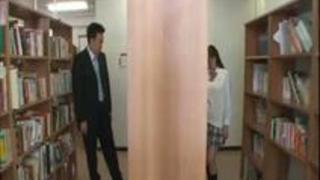 図書館でJKに中出し 図書館でJKに中出し