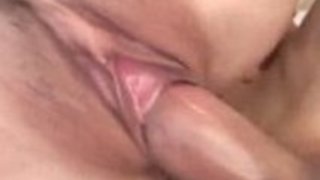 ジャップディックは飢えた女性にフェラチオを与え、3人で犯された ジャップディックは飢えた女性にフェラチオを与え、3人で犯された