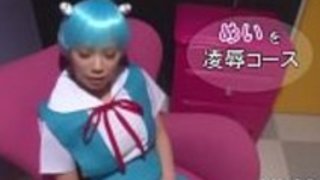そのベイビーは彼女のお尻を必要とし、猫は舐めた そのベイビーは彼女のお尻を必要とし、猫は舐めた