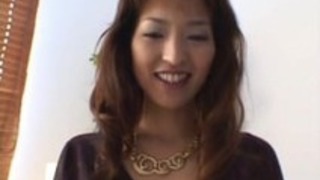 京子泉はセクシーなアジアの熟女は、彼女の猫が露出してマスターベーションを取得します 京子泉はセクシーなアジアの熟女は、彼女の猫が露出してマスターベーションを取得します