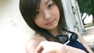 由紀鈴木 - 青水着