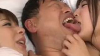 女子校生 麻里梨夏 女子校 オヤジ 女子
