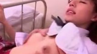 制服姿で先生とHする華奢女子高生 瑠川リナ 制服姿で先生とHする華奢女子高生 瑠川リナ