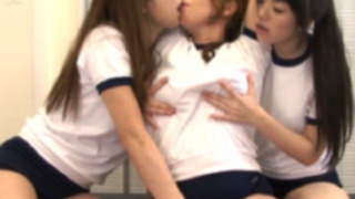 熟女レズ、豊満ボディの美熟女たちがむっちりの体操服に巨尻ブルマーで絡み合いですぞ 熟女レズ、豊満ボディの美熟女たちがむっちりの体操服に巨尻ブルマーで絡み合いですぞ