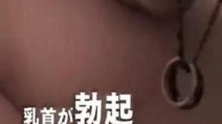 30人の乳首が勃起しちゃってる女たち