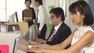 大石美咲 新人女子社員の綺麗な脇に興奮してソファに押し倒してしてハメちゃう 大石美咲 新人女子社員の綺麗な脇に興奮してソファに押し倒してしてハメちゃう
