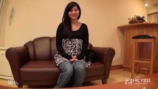 彼氏持ちの関西弁素人コンビニ店員をガチナンパ! - 浜中ゆうな 1