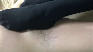 黒タイツの足コキ 黒タイツの足コキ