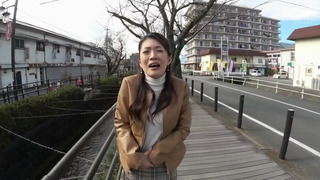 人妻不倫温泉 〜ドMな美人妻と貪り合う背徳不倫旅〜 美身を何度もくねらせ痙攣絶頂3本番！！ 有賀みなほ