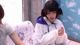 「飴じゃなくて本物を早くしゃぶりたいな！」アイドル好きなロリ娘がＨな撮影で淫乱に乱れ狂...