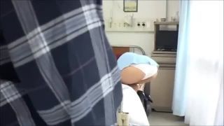 「えっ・・硬いのが当たってるぅ!」彼氏のお見舞いにきたミニスカ彼女にイタズラ☆ 「えっ・・硬いのが当たってるぅ!」彼氏のお見舞いにきたミニスカ彼女にイタズラ☆