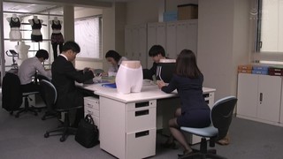 JUY-881 転職先の女上司に勤務中ずっと弄ばれ続けている新人の僕 水戸かな JUY-881 転職先の女上司に勤務中ずっと弄ばれ続けている新人の僕 水戸かな